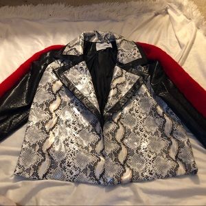 Snake design jacket w/ fur accent
